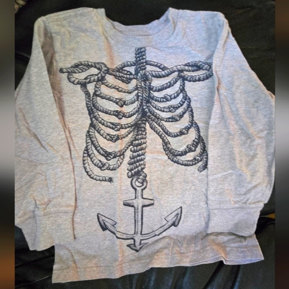 GAP Other - GAP Kids Gray Long Sleeve Tee with Nautical Skeletal Design SzXS 4-5